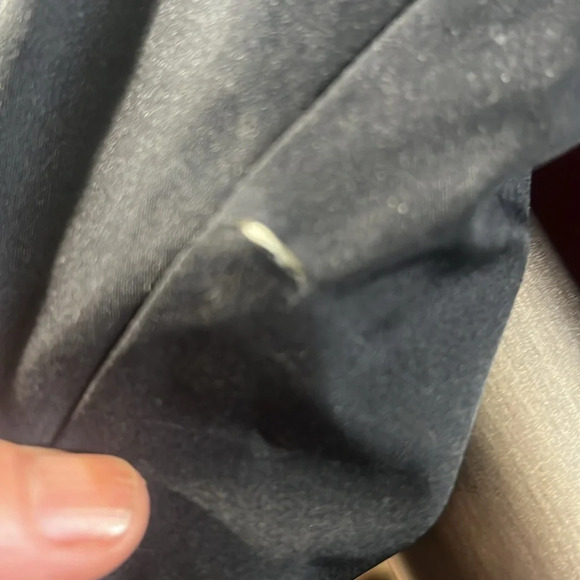 Nils ladies ski pant size 8 regular. Built in gators. One tiny tear shown - Picture 12 of 16